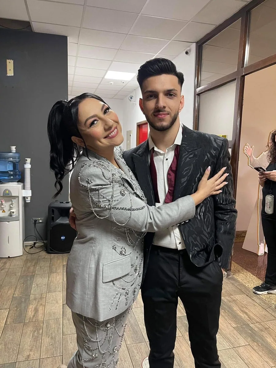 Albert Gugulan in a backstage photograph.